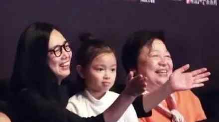刘德华女儿 刘德华女儿照片曝光，才8岁就这么漂亮，果然继承了父母的好基因