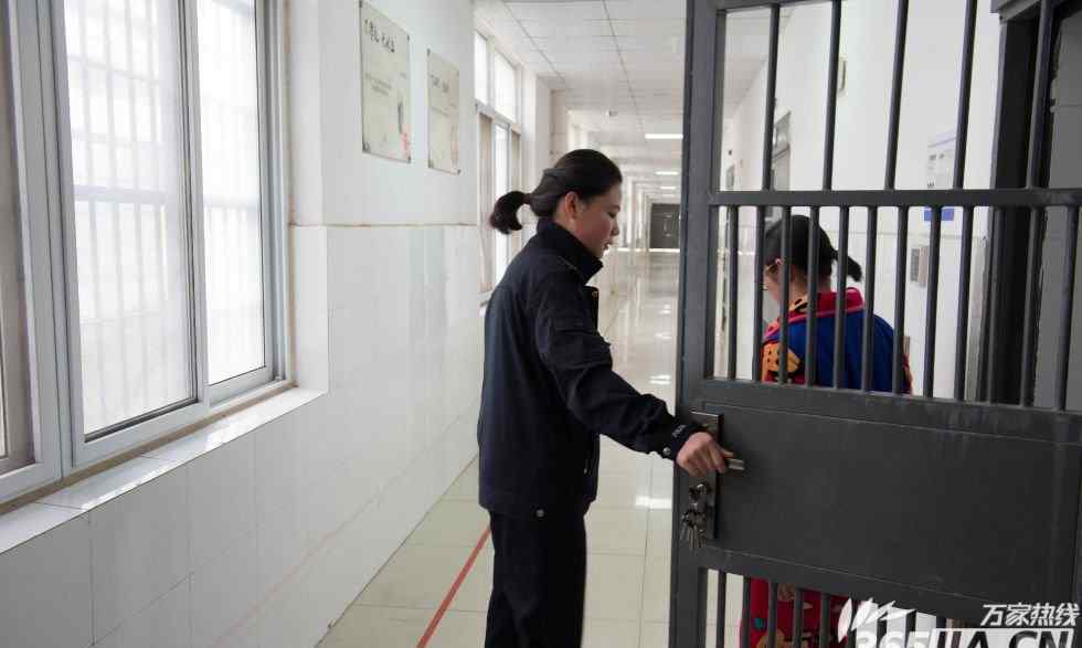 女民警 走进合肥女子看守所探究竟 女民警坦言做梦都在和关押人员谈话