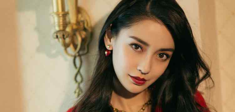 杨颖整容前照片牙齿 杨颖15岁丑照曝光被质疑整容，回应：早知道整牙前不拍那么多照片！