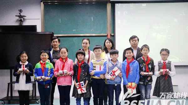 邹文静 享受阅读快乐学习 合肥安庆路第三小学学子变身“朗读者”