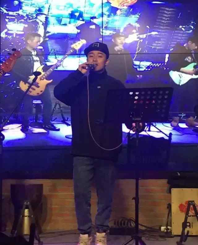 周六周六是歌手 善果音乐餐吧周六老歌会邀您倾听 有没有一首歌会让你跟着轻轻和
