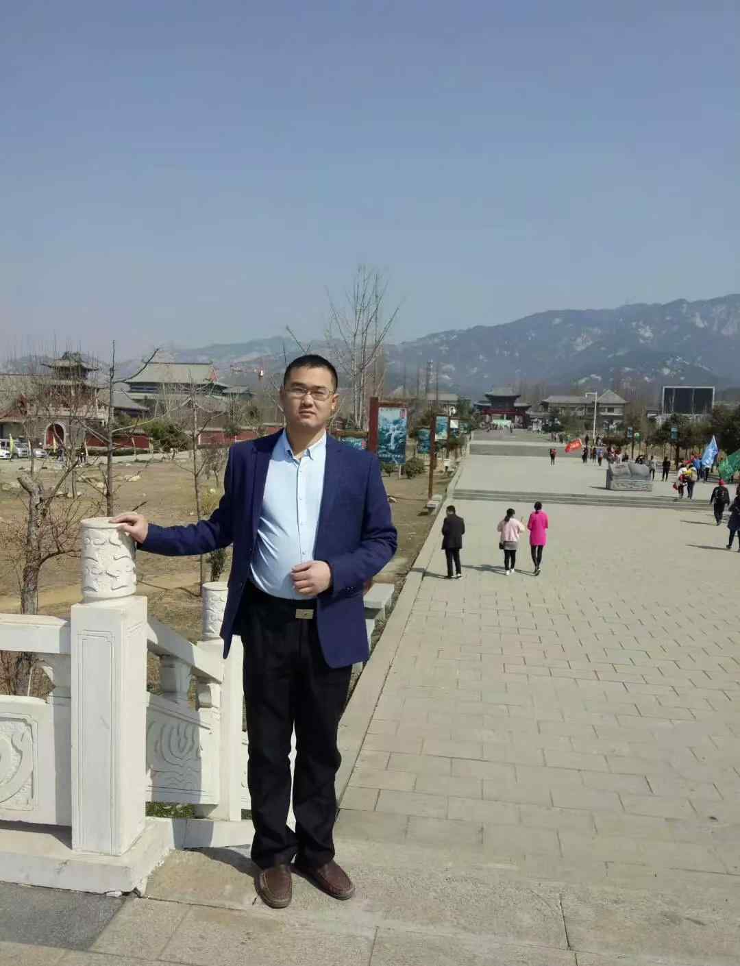 美己网 开往春天的地铁 | 美己 美人——教育，向美而生
