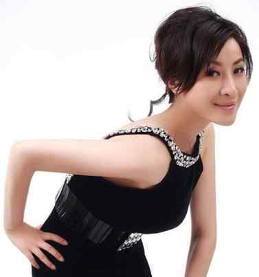 王雅婕 赵本山的“老婆”王雅捷，走红后两人不再合作，如今让人羡慕