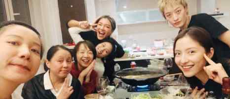 李霄云现状 龙丹妮与09届快女聚餐，亚军现状落寞引惋惜，曾轶可撞脸黄子韬？文章配图