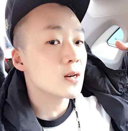 惊雷原唱回应杨坤 惊雷原唱是谁 与杨坤发生争执是怎么回事
