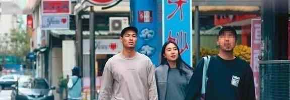 圣棱的星光 杨佑宁晒出女儿半边脸蛋照片，网友：又一位女儿奴爸爸要出现了？