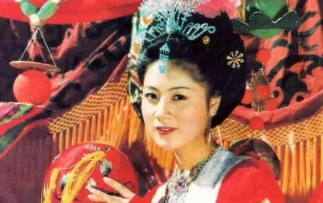 马兰余秋雨 她是“唐僧母亲”，余秋雨为其“抛妻弃子”，年过半百却无儿无女