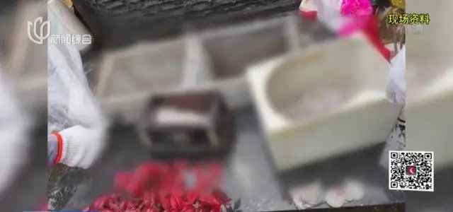 父亲墓穴遭人盗掘 盒子被敲碎骨灰撒落一地 监控拍下诡异一幕！