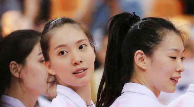 乔婷 中国排球女神家住四合院，28岁身材傲人亭亭玉立，腰间纹身引争议