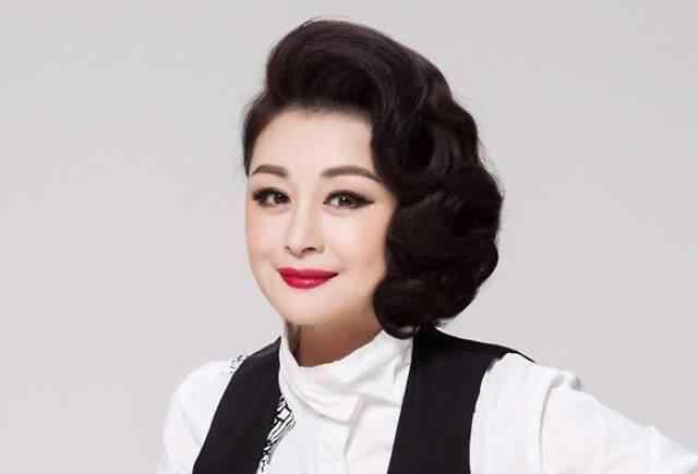 于月仙的姐姐 幸运的于月仙：赵本山小姨子，曾被家人嫌弃，一生未孕却被丈夫宠