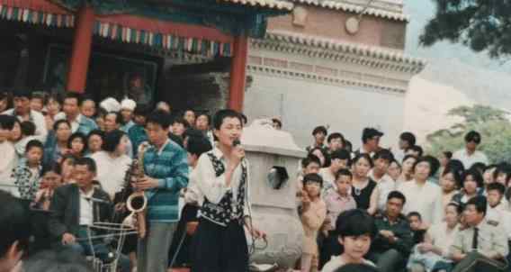 云飞星光大道 《星光大道》亚军云飞，爆红后抛妻弃女娶同行？背后故事耐人寻味