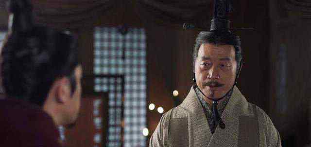 临阵换将 秦王行反间计使娼后临阵换将，有了廉颇的教训，赵人为何还会上当