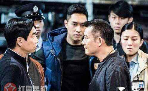 孩子到底是谁的 反黑小凤是谁的孩子 小凤的亲生父亲到底是谁
