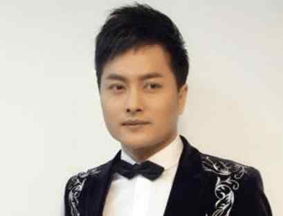 云飞星光大道 《星光大道》亚军云飞，爆红后抛妻弃女娶同行？背后故事耐人寻味