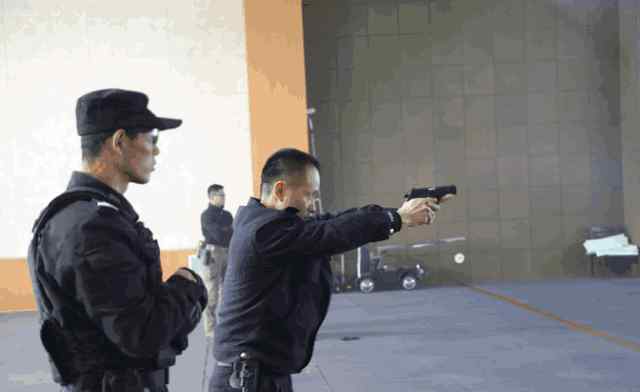 枪击现场 让子弹飞！嘉善公安影像实弹射击训练，现场多图曝光！