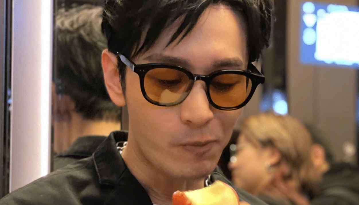 黄晓明和杨颖离婚 黄晓明暴瘦20斤，港媒爆其与杨颖早已离婚，引发猜测：为情所困