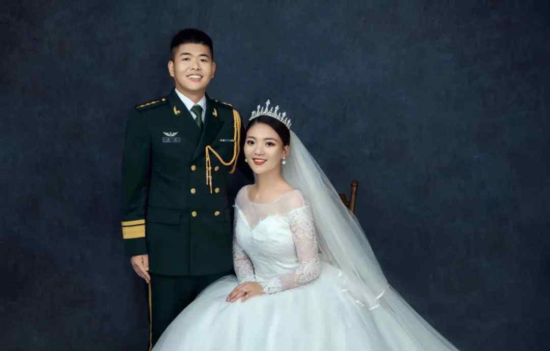 大婚当天新郎不在 新娘自驾去了婆家 自己完成了婚礼