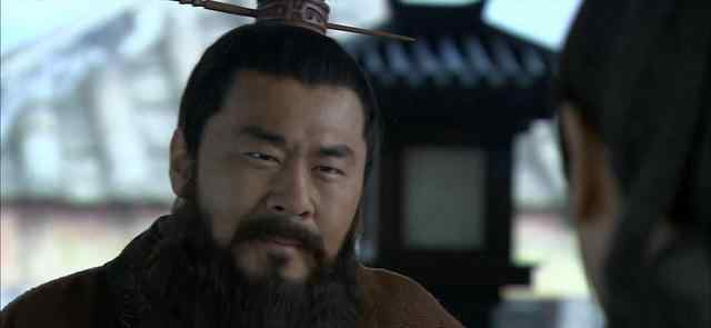 马日磾 孙策让张纮去许昌炫耀才学，只为了争个脸面，却救了整个江东