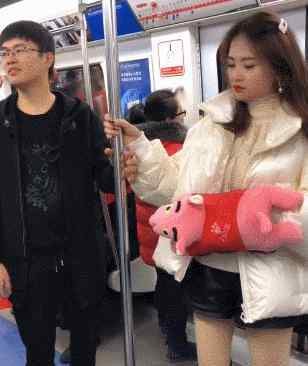 截胡啥意思 搞笑GIF：套路不是这样子的啊，怎么让人截胡了呢？
