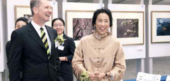 朱琳琳 她19岁就嫁给千亿富豪，男友苦苦等她30年，二婚丈夫竟给她200亿