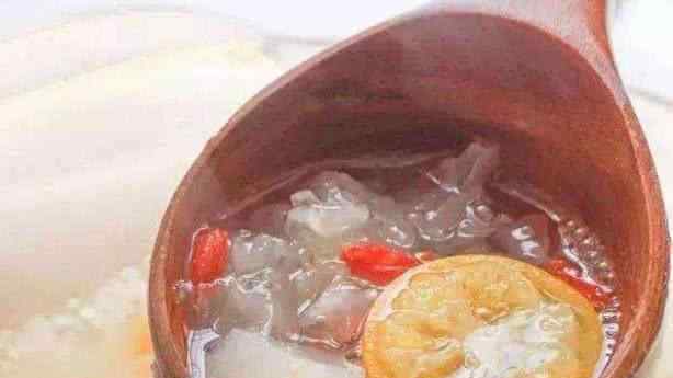 宝宝止咳化痰润肺的食物 孩子感冒咳嗽太烦人，四种食材煮一煮一夜减轻，止咳润肺效果好