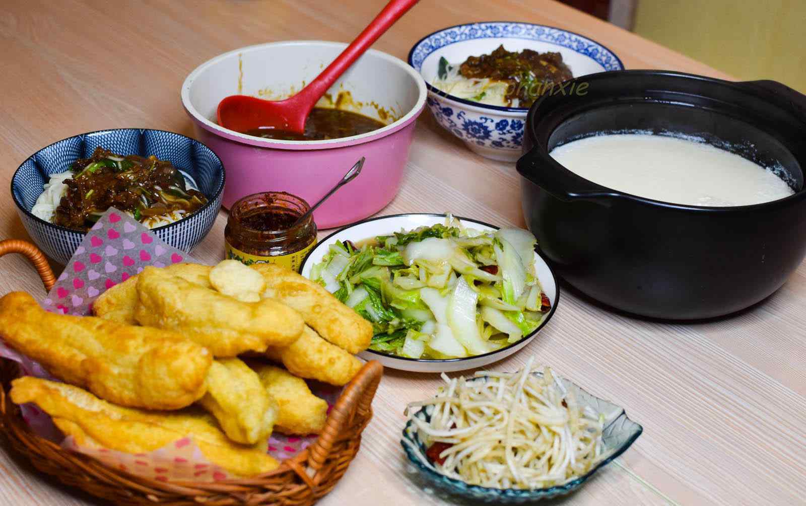 小学生晚餐 小学生一周晚饭，荤素搭配不重样，简单好吃不浪费，朋友圈：一看就是北方人