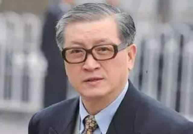 创律集团 他花2000万买航母捐中国，公司“破产”后继续经商，为清华捐两亿
