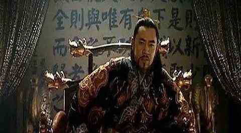 我是家里的皇帝 人在家中坐，皇位天上来：他却说皇帝不是我爹