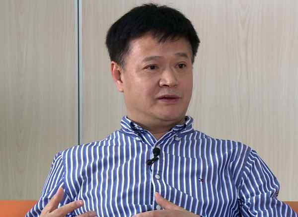 徐石 致远董事长徐石：软件互联网化正在发生