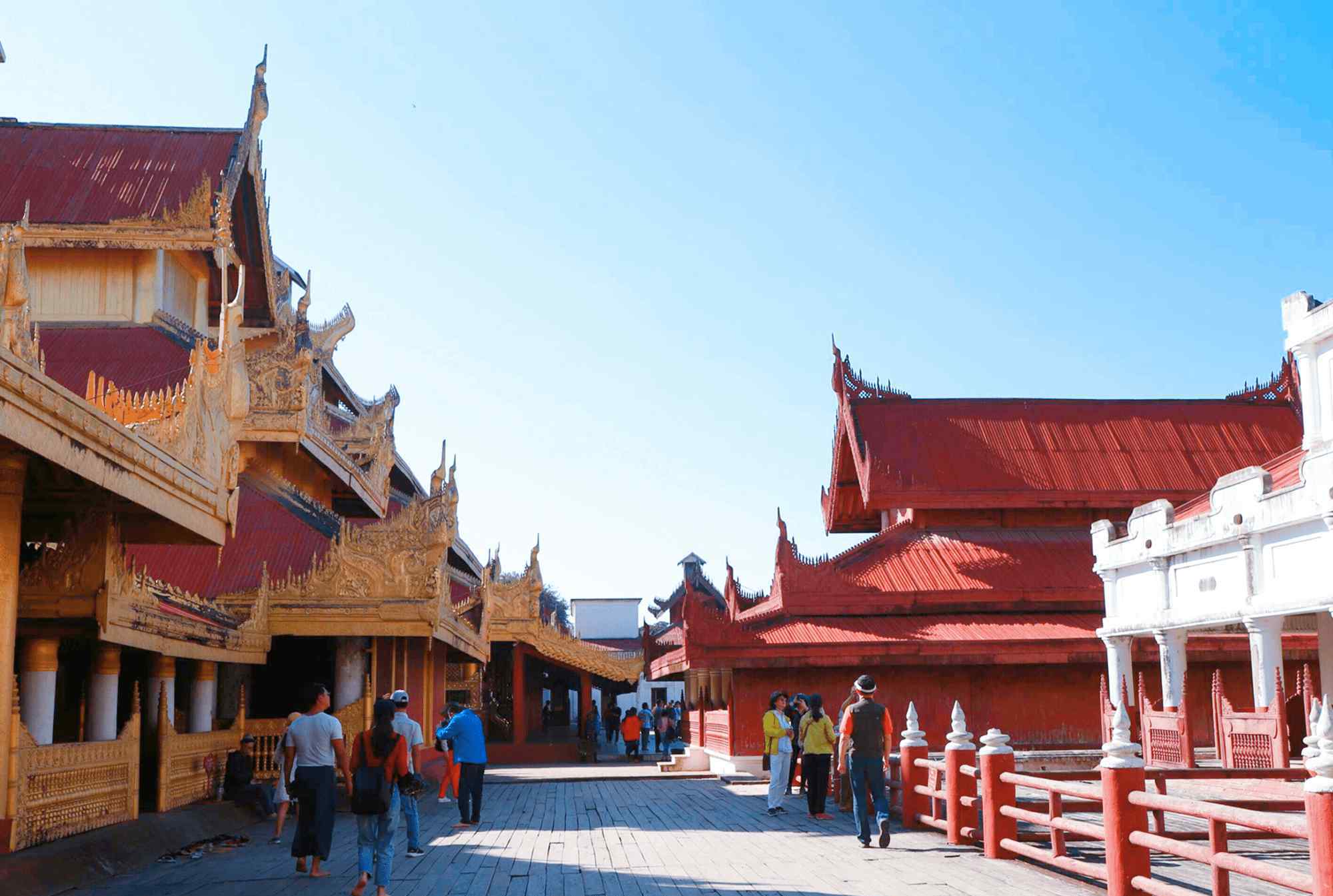 故宫什么时候建的 全球第一大的宫殿，面积是故宫的5倍，前后建造的时间只花三年