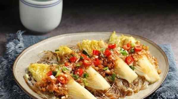 蒜蓉粉丝蒸白菜 蒜蓉粉丝蒸娃娃菜，日常简单食材，小白也能成大厨