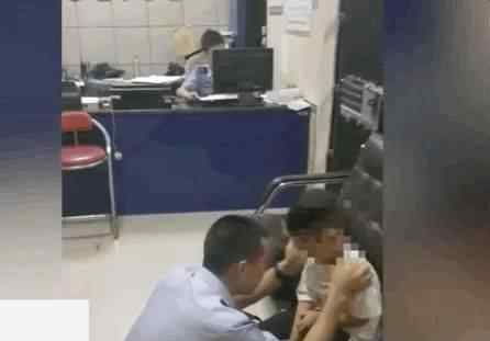 陈升的老婆 4岁男孩被活活摔死，父母被骂上热搜：你什么脾气，孩子什么命！