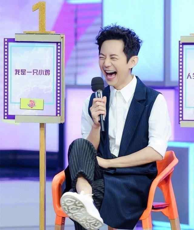 何炅对韩庚事件的评价 难道何炅的人缘这么差？曾发声支持的彭宇也删文，自保还是被迫