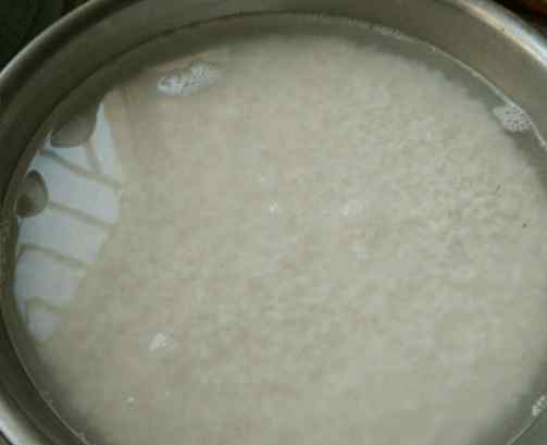 用普通锅蒸米饭图解 蒸米饭，最忌直接下锅蒸，大厨：牢记4步，米饭松软又弹牙，真香