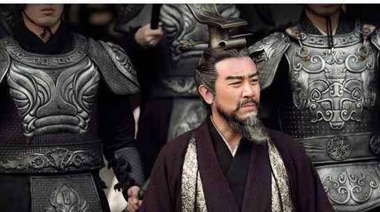 一时无两 刘备拿下益州之后，风头一时无两，为何仍然是最弱的一方？