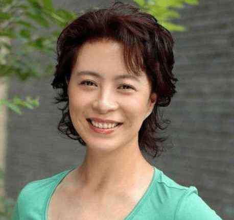 昆仑女神 她17岁出道，在圈40年零绯闻！明明可以靠丈夫火却要凭实力