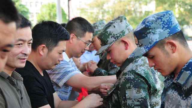大专生当兵有什么好处 大学生当兵，本科生和专科生有何区别？4点不同影响入伍后的发展