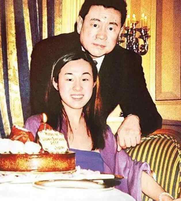 刘銮雄女友 她看不上关之琳李嘉欣，5次拒绝刘銮雄求婚，却给60岁千亿富豪生子