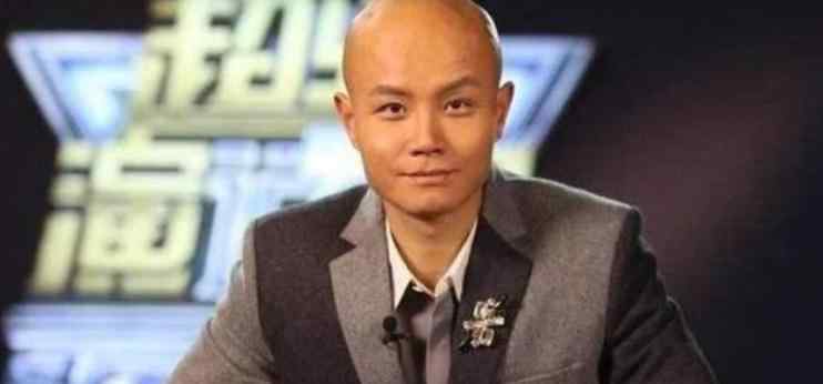 阿姆斯壮大学 从金牌主持人到街头商演，45岁的乐嘉，为何被“移出”娱乐圈