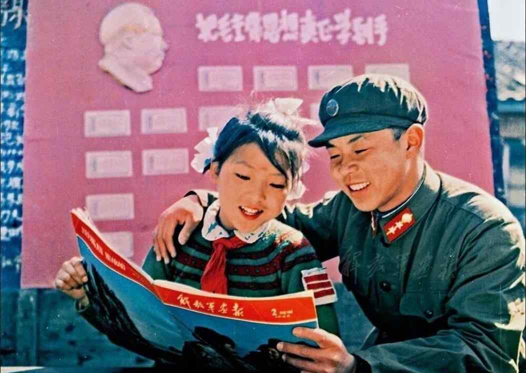 告诉你一个真实的雷锋 富二代？摆拍？摩托车和皮夹克，告诉你一个真实的雷锋