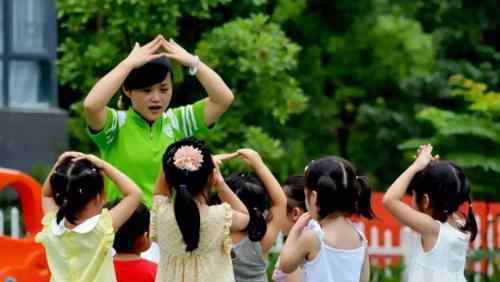 脑袋简单内向女生适合的工作 这3个专业就业前景好，学习环境简单，适合性格内向的女生