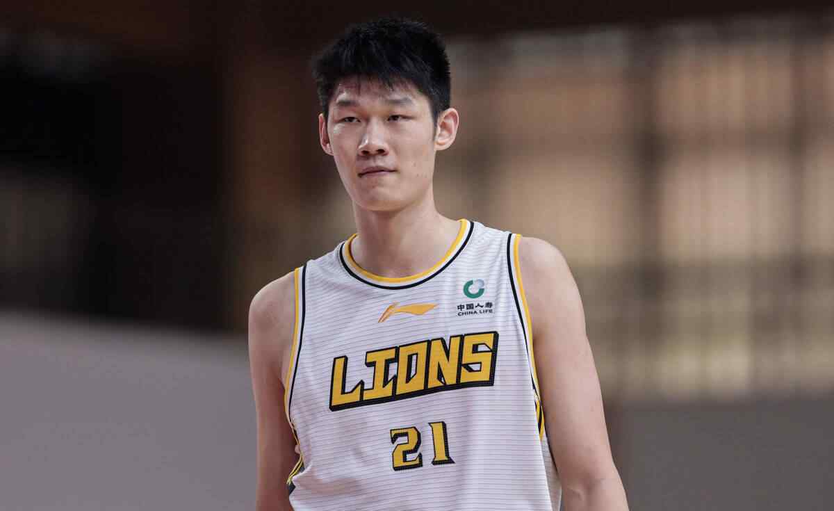 难分伯仲 没悬念打成难分伯仲，王博出妙招杜锋窝火，广厦拼搏值得尊重
