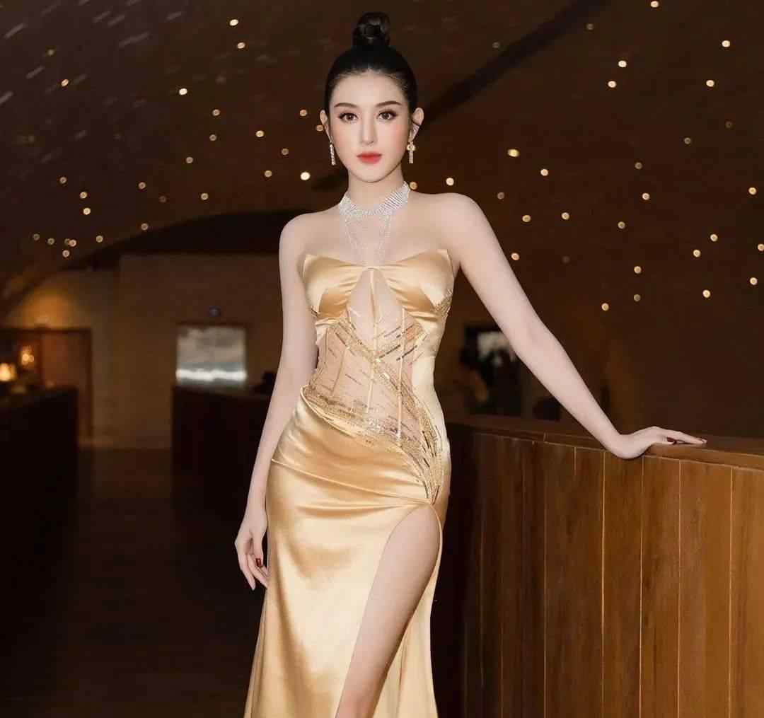 大胸越南美女 这个越南小姐姐拥有娜扎的脸，柳岩的胸，唐嫣的腿是什么体验