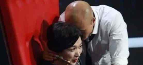 乐嘉醉酒 当初在台上喝醉，怒骂金星和鲁豫的乐嘉，现在如何了？
