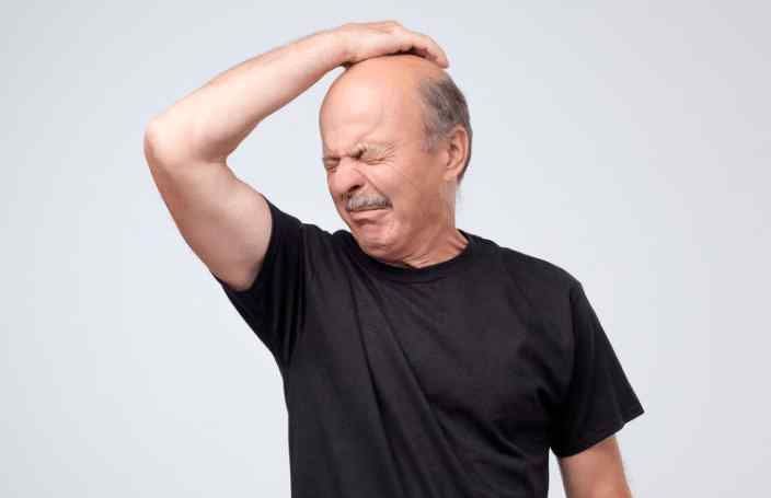 老人味 老年人为何会有难闻“老人味”？是不爱干净？医生：真相在这里！