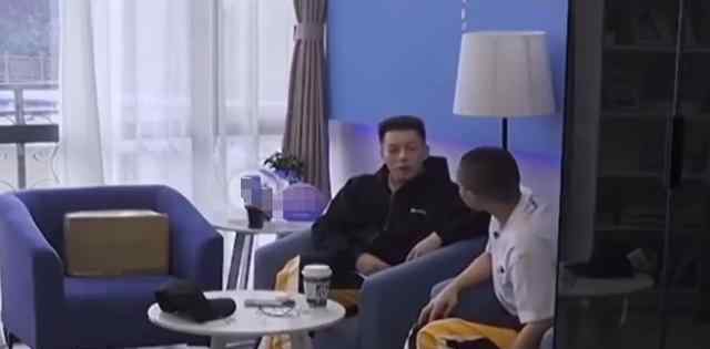 卡斯柏退赛 卡斯柏自爆与EXO同期出道，拿吴亦凡比较，难怪选秀时自视清高