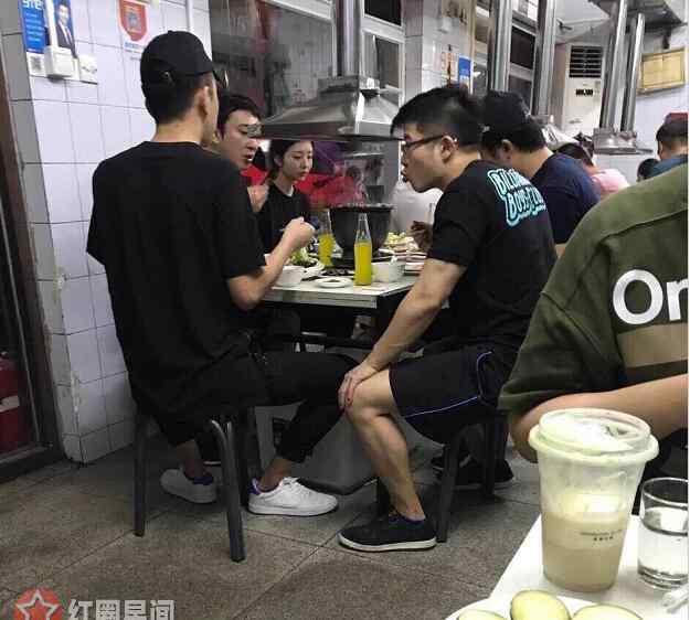 李惠玥 深扒李惠玥怎么认识王思聪 王思聪豆得儿二人现身北京餐厅吃饭