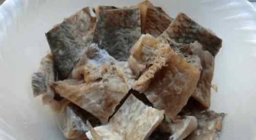 怎样做清蒸鱼好吃又简单 蒸腊鱼怎么做才好吃？不要直接蒸，牢记正确做法，鱼肉不硬味正好