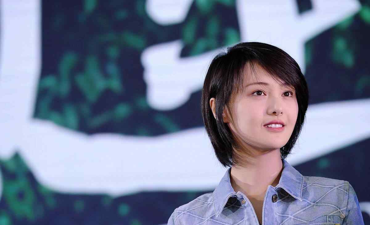 郑爽多少斤 郑爽为了减肥变瘦，20天不吃饭，最重不到80斤，她都吃了啥？