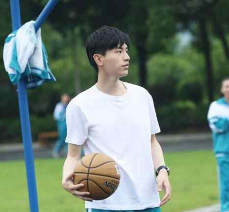 我和你什么仇什么冤 我在未来等你陈桐是不是喜欢刘大志 两个人是什么关系